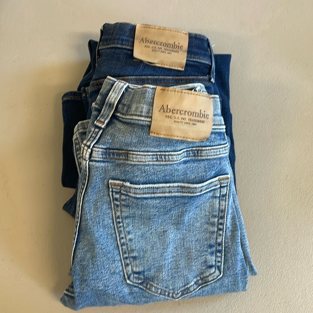 Boys Abercrombie jeans size 9/10 long.
